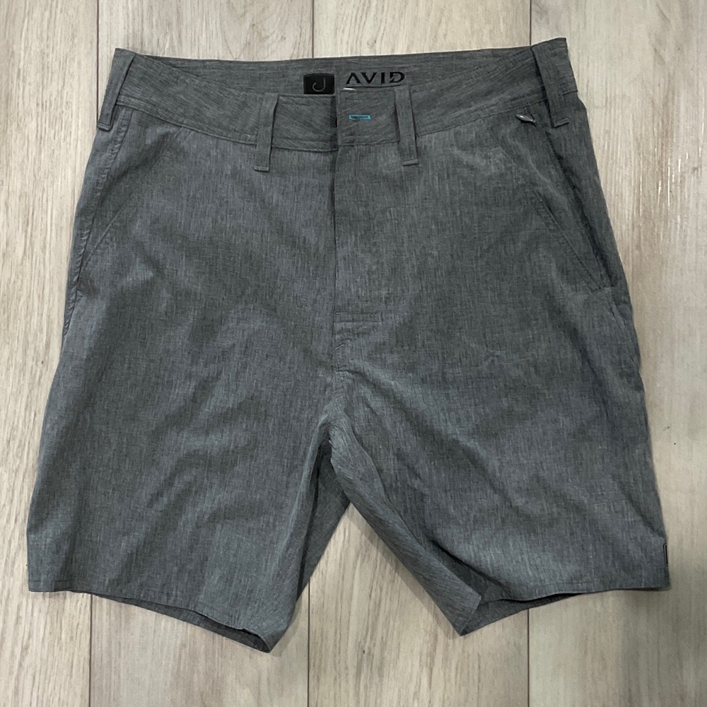 AVID HYBRID SHORTS